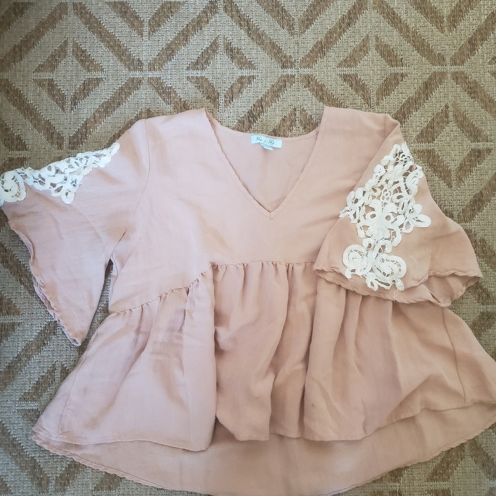 Flowly Lace Blouse